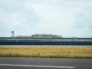 Tempelhof Berlin : l'ancien aéroport devenu parc urbain