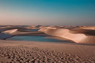 Lençóis Maranhenses : dunes blanches et lagons brésiliens