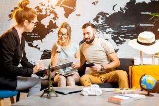 Assurance agent de voyage : garanties à vérifier