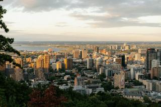 Belvédère du Mont-Royal : vue panoramique sur Montréal