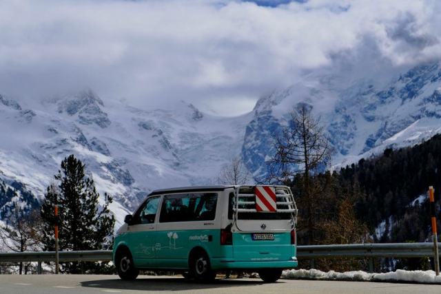 Choisir entre un van aménagé et un camping-car pour voyager en Europe Choisir entre un van aménagé et un camping-car pour voyager en Europe